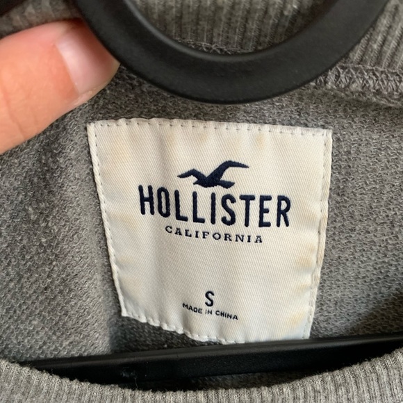 Hollister light weight crewneck - Picture 3 of 3